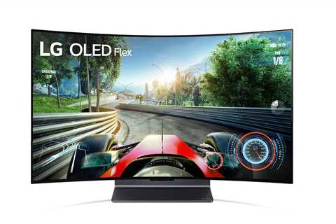 Curved or flat gaming monitor? LG’s new TV allows you to resolve on the fly.