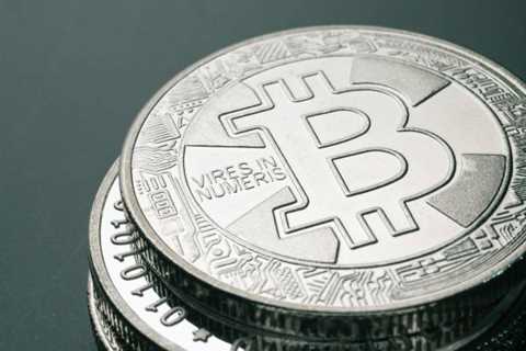 3 Experts Take Bitcoin Price, Will It Hold Or Break $19,000?