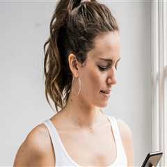 What is the rate of interest on delayed refund?